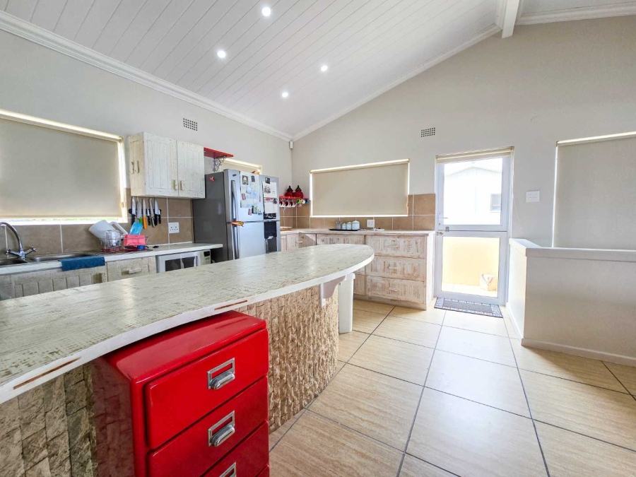5 Bedroom Property for Sale in Jongensfontein Western Cape